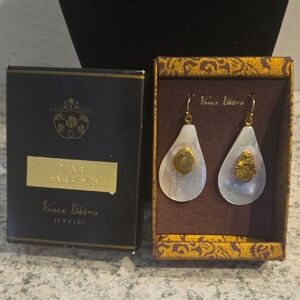 Pearl Teardrop Earrings With Gold